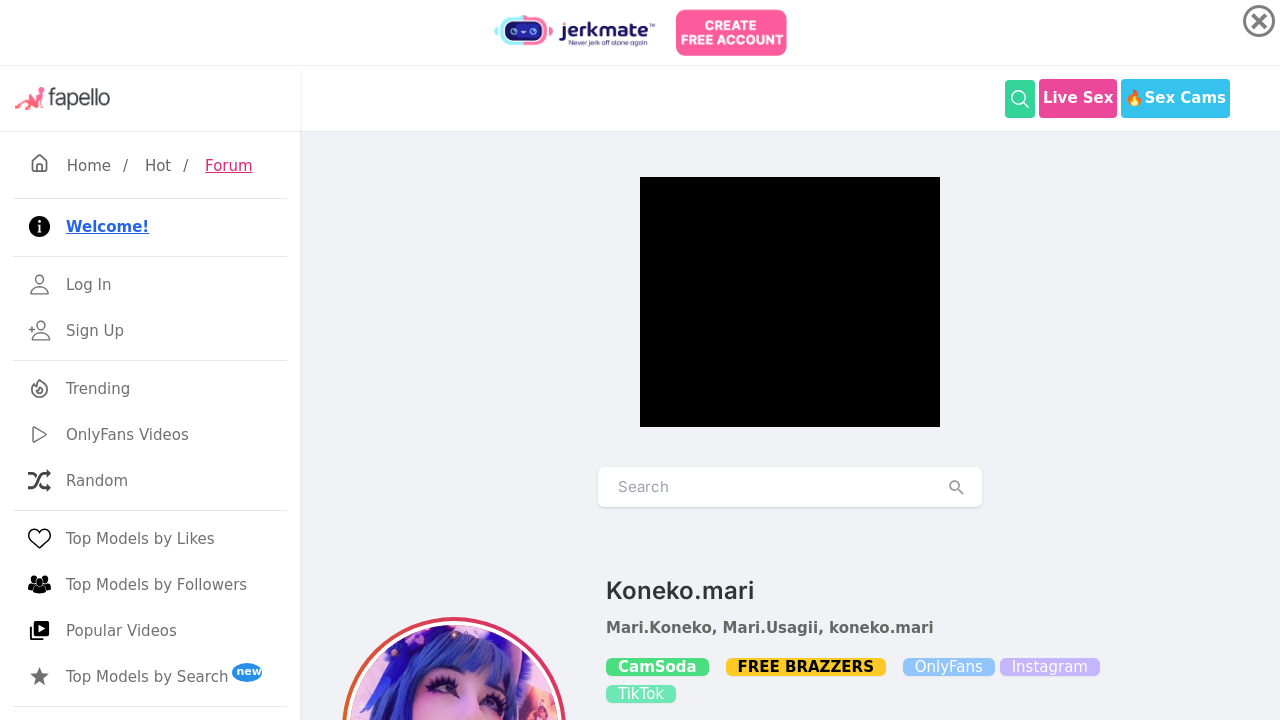Screenshot of fapello.com