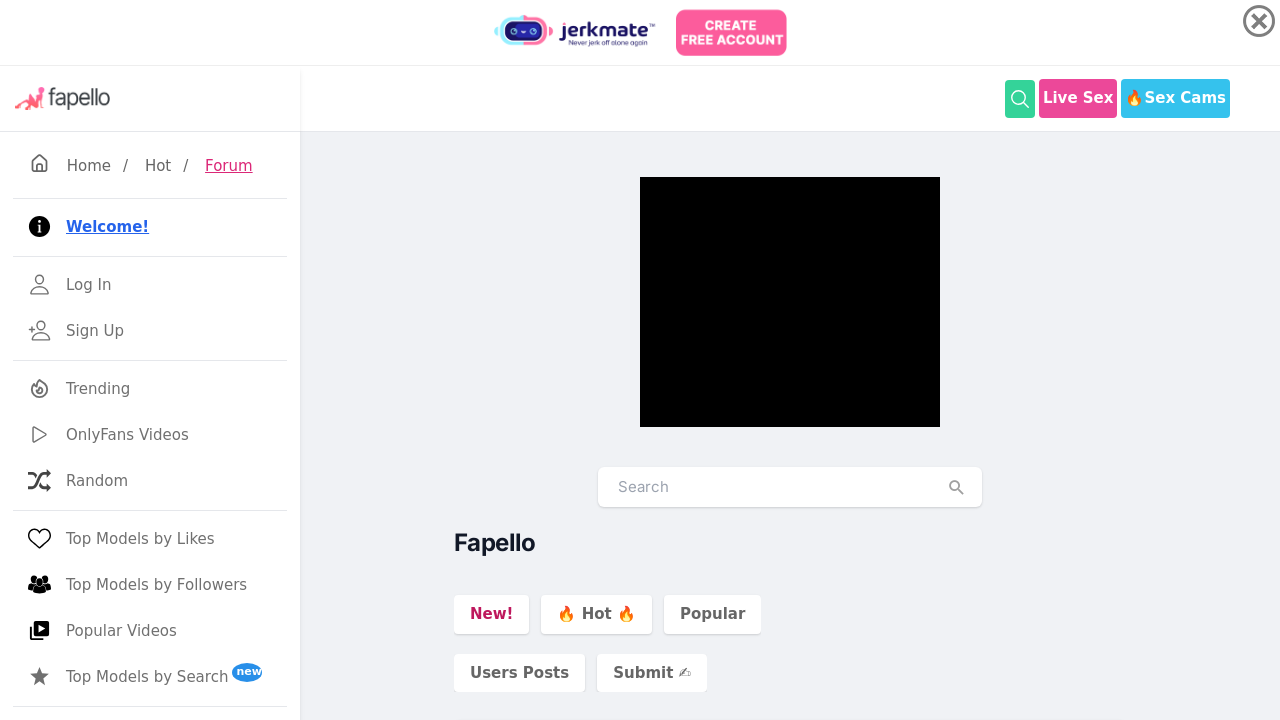 Screenshot of fapello.com