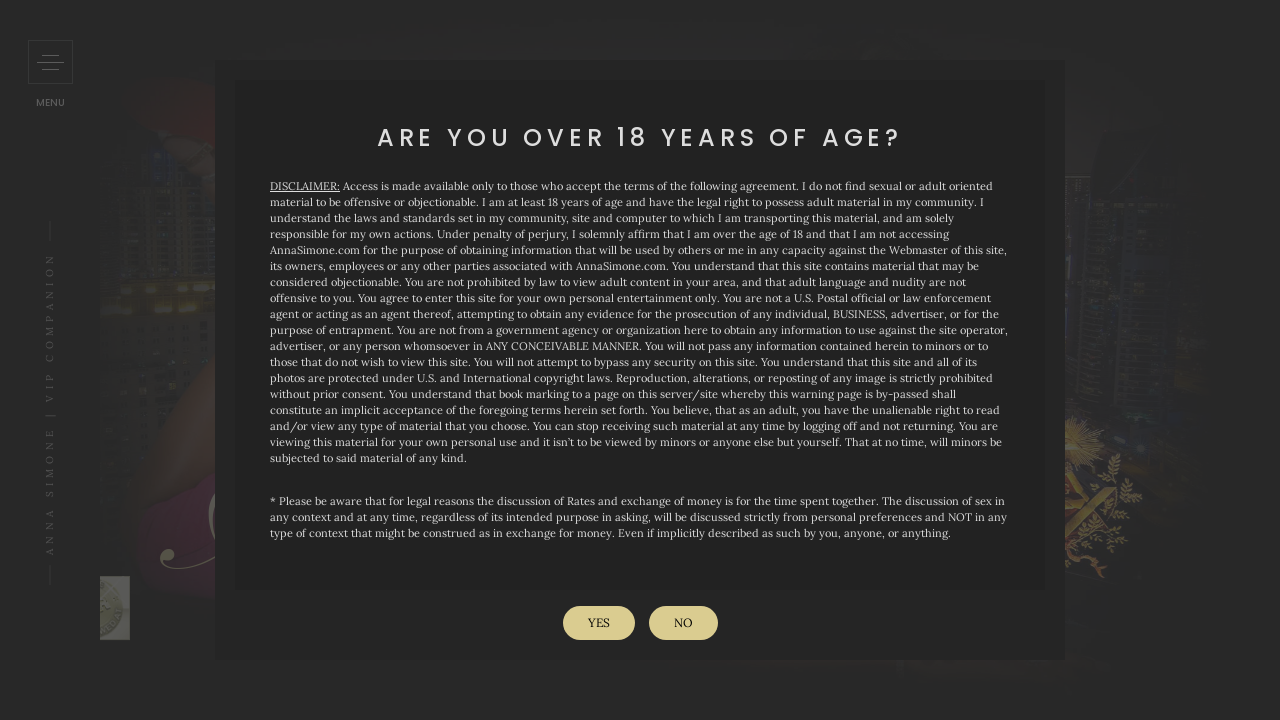 Screenshot of annasimone.com