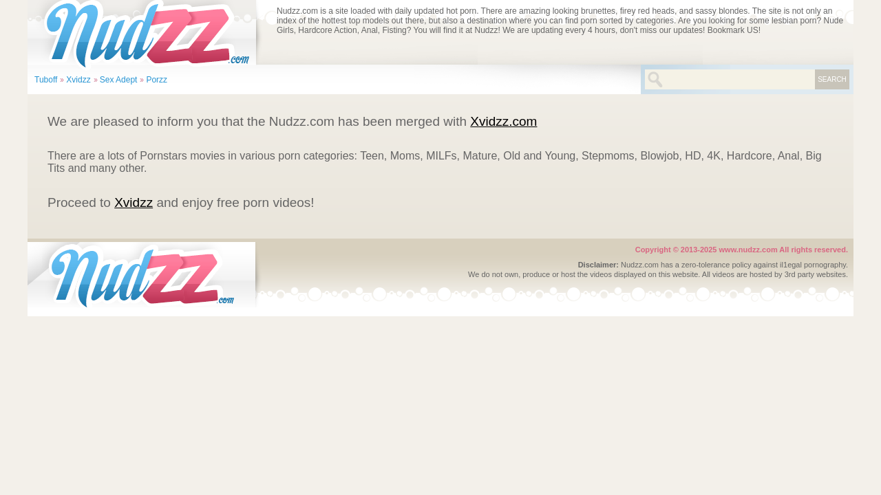 Screenshot of nudzz.com