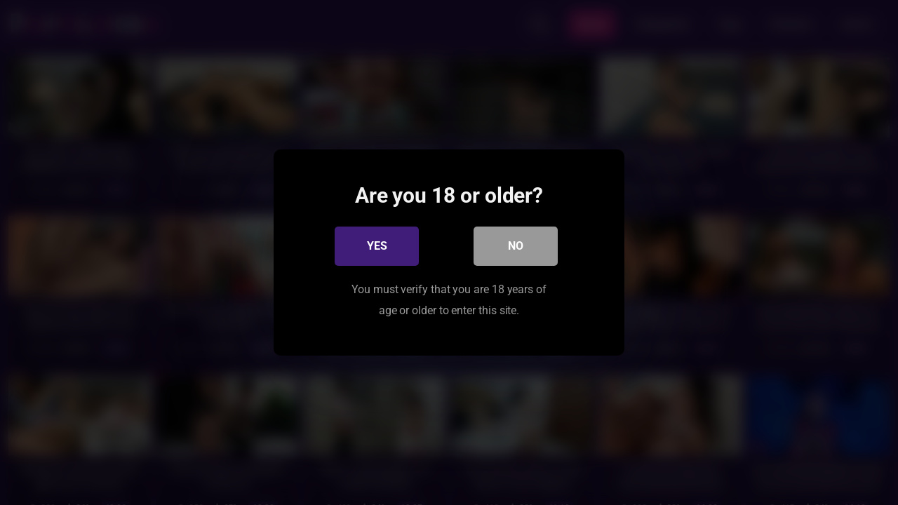 Screenshot of pornlovex.com