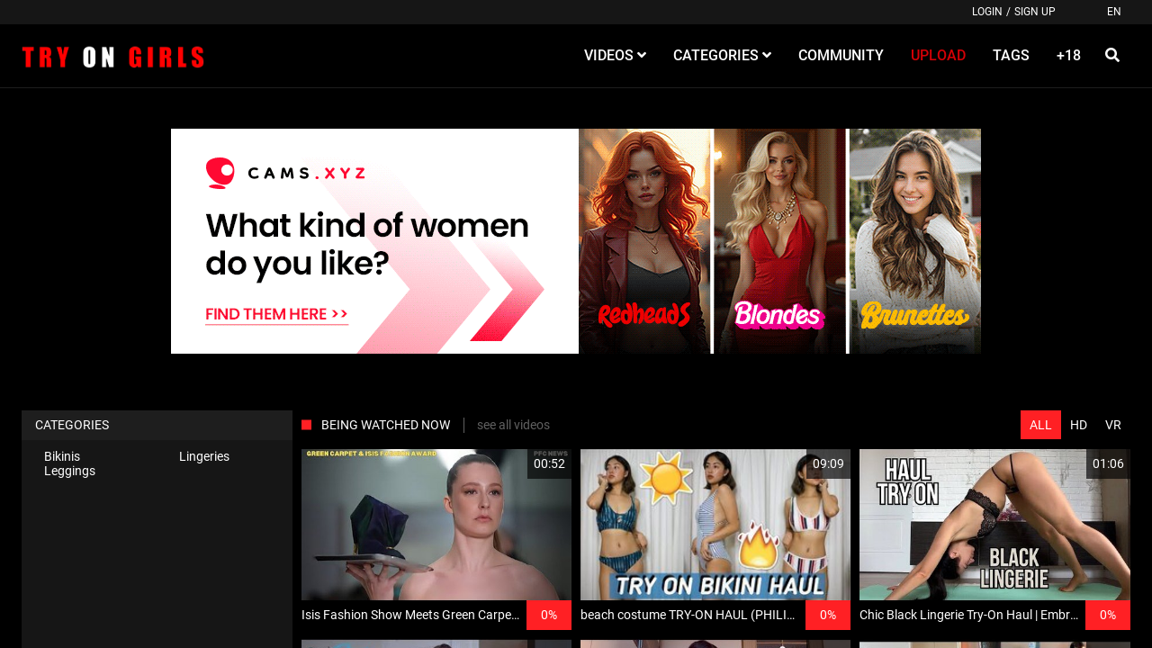 Screenshot of tryongirls.com